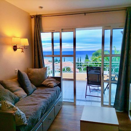 Superbe Appartement Avec Vue Mer Et Piscine Saint-Raphael  Exterior photo